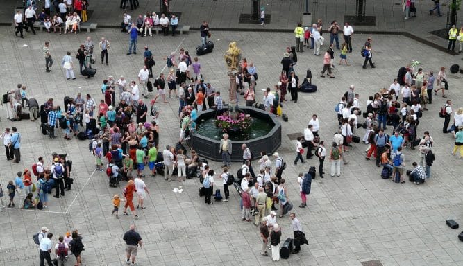 Identifying Crowd Behavior